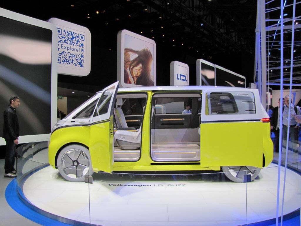 volkswagenidbuzz72.jpg