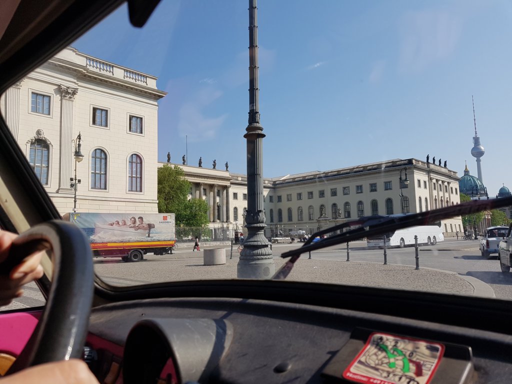 _104210.jpg