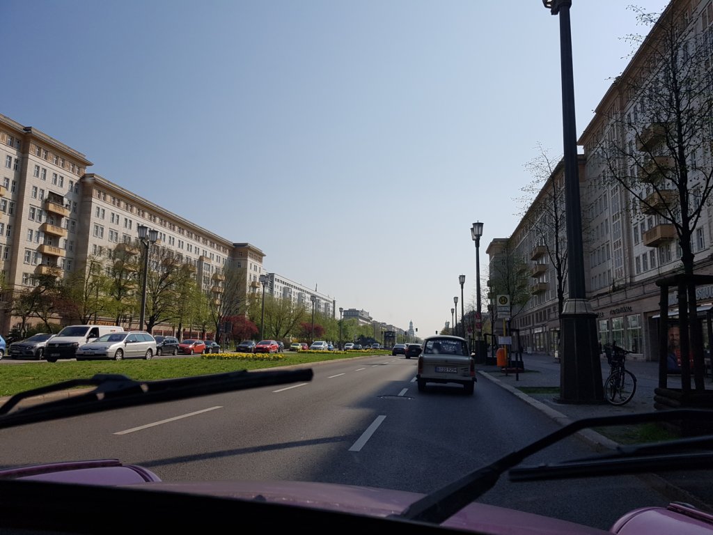 _105454.jpg