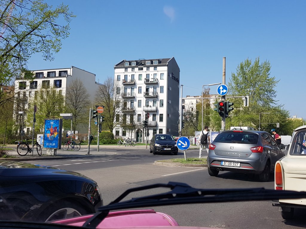 _110856.jpg