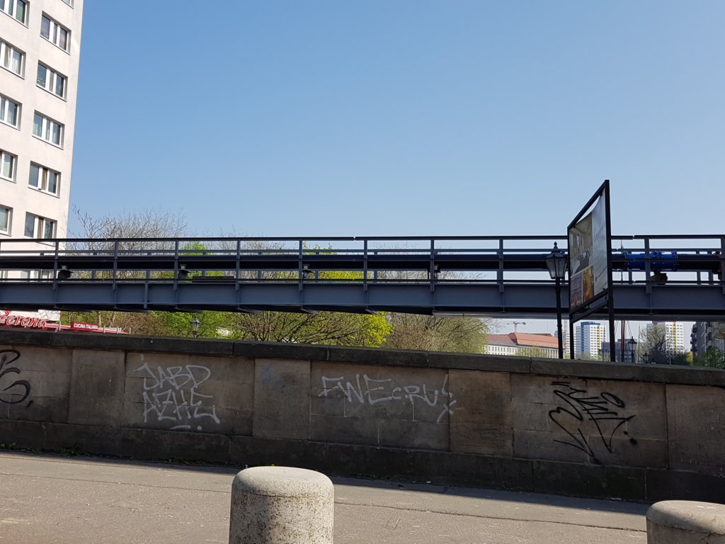 _111347.jpg
