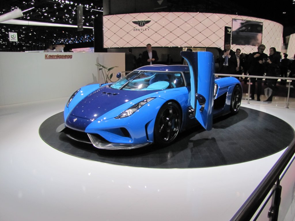 koenigseggregera26.jpg