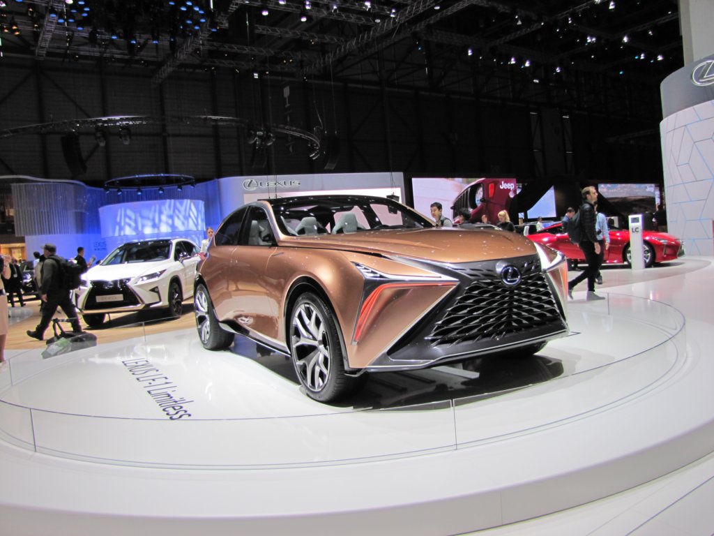 lexuslf1limitless25.jpg