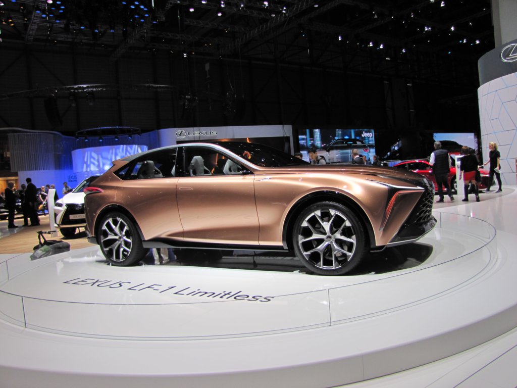 lexuslf1limitless46.jpg