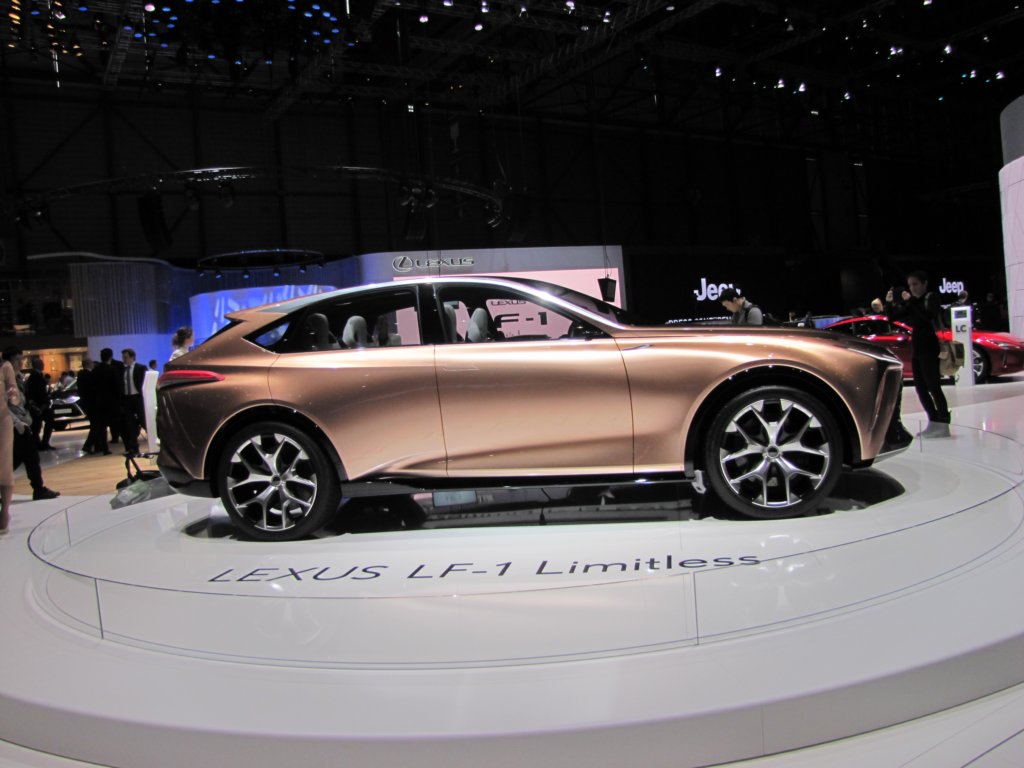 lexuslf1limitless55.jpg