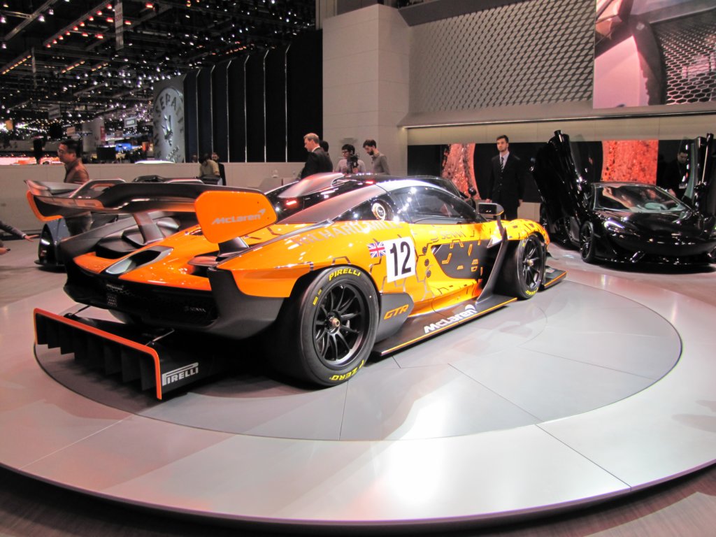 mclarensennagtr12.jpg