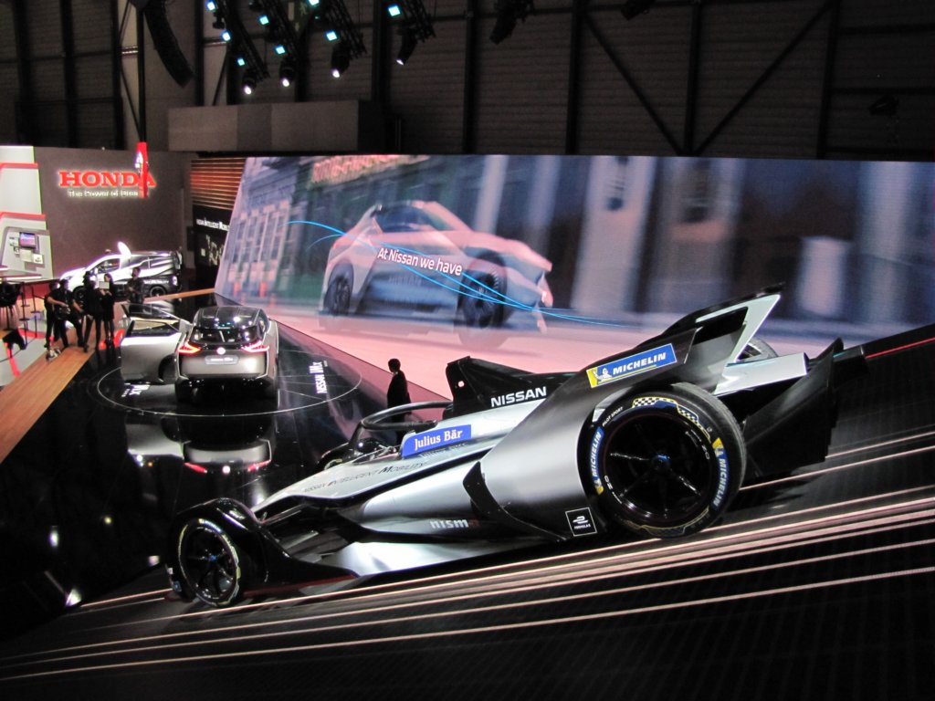 nissanformulae7.jpg