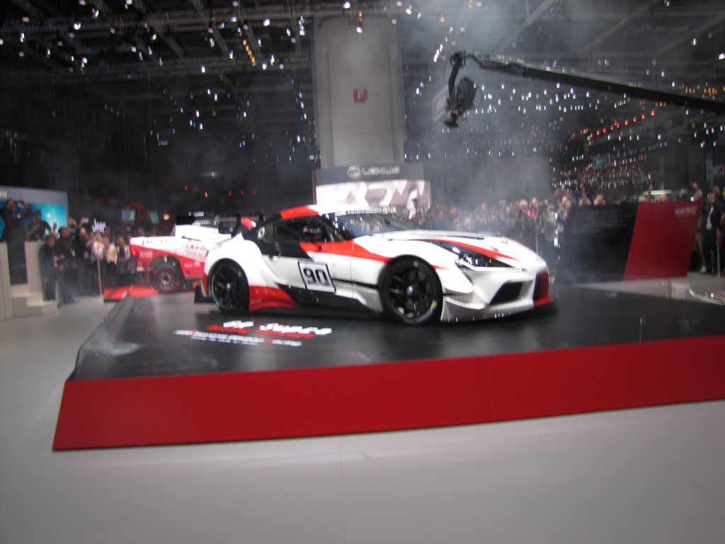 toyotagrsupra12.jpg