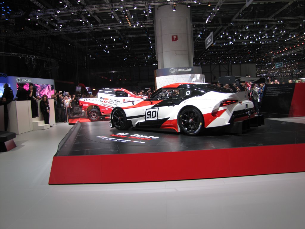 toyotagrsupra34.jpg