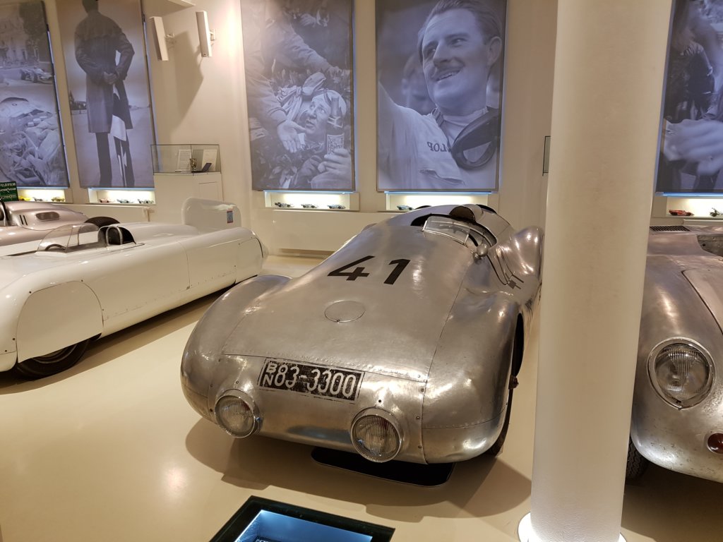 petermaxmllerweltrekordwagen19496.jpg