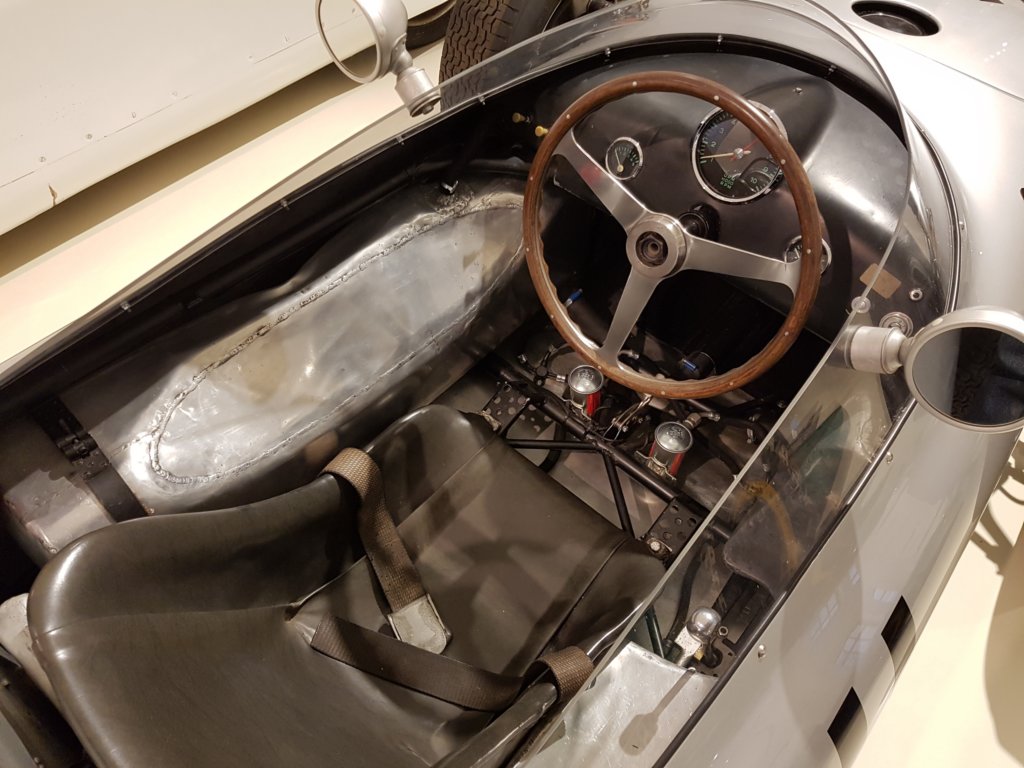 porsche7182formel119604.jpg