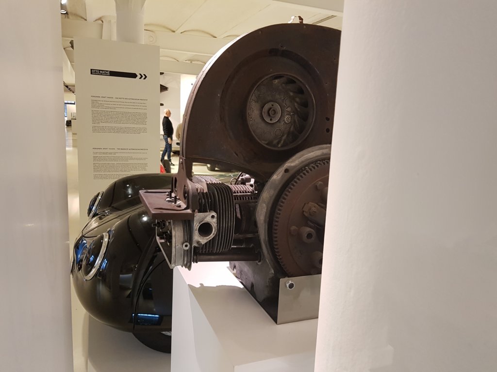 porschetype60motor19384.jpg