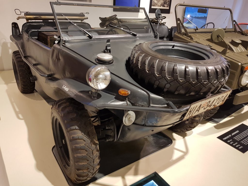 vwtyp166schwimmwagen19424.jpg