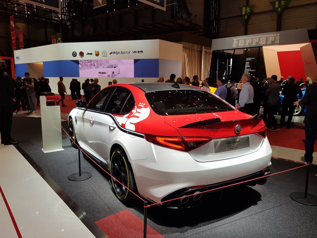 alfaromeoracinggiuliaquadrifoglio.jpg