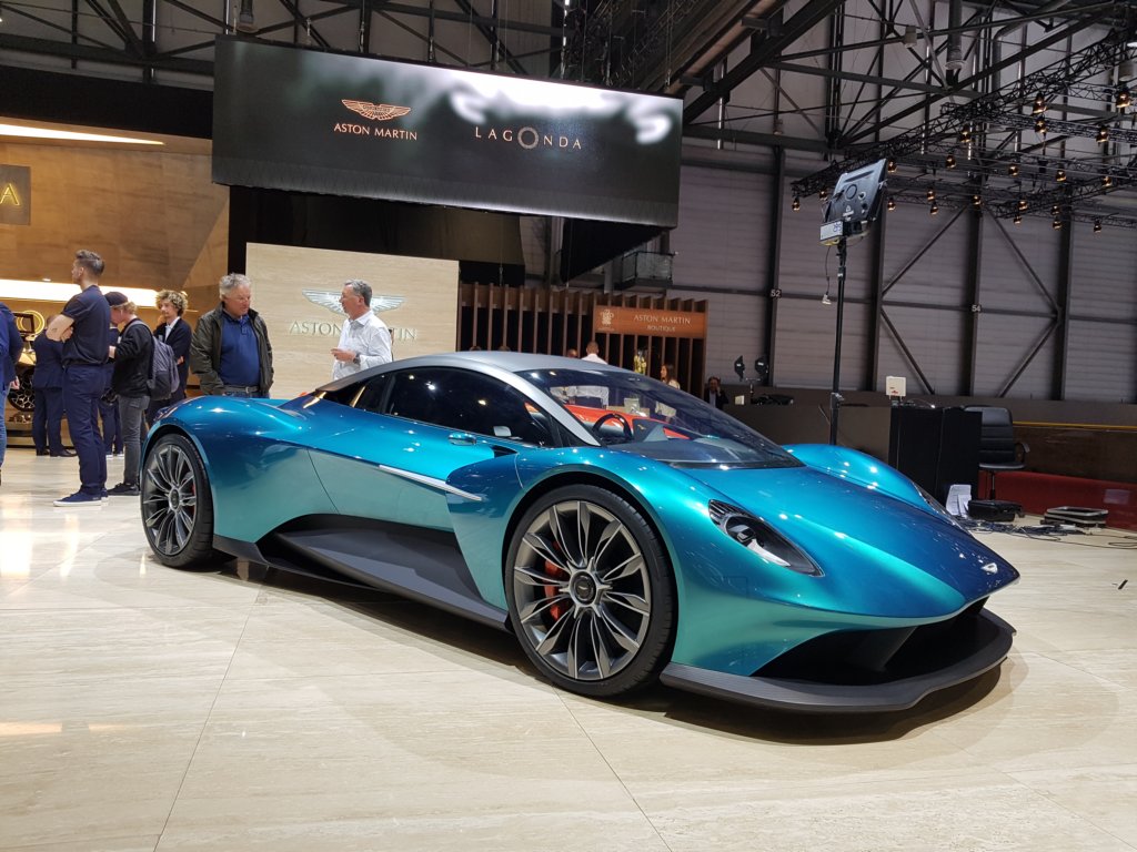 astonmartinvanquishvision5.jpg