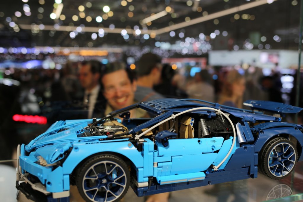 bugattichironlegotechnic.jpg