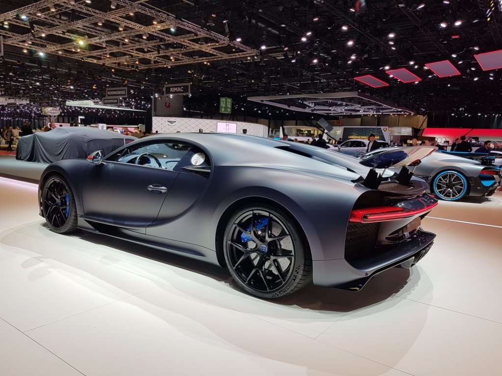 bugattichironsport110ansbugatti4.jpg