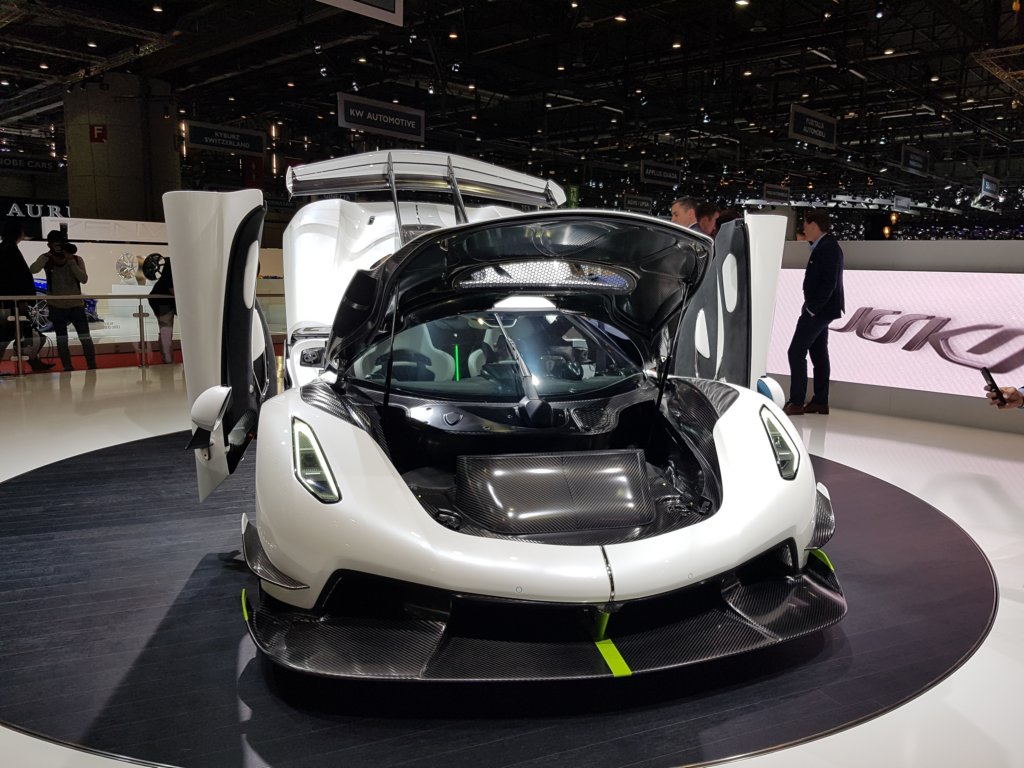 koenigseggjesko5.jpg