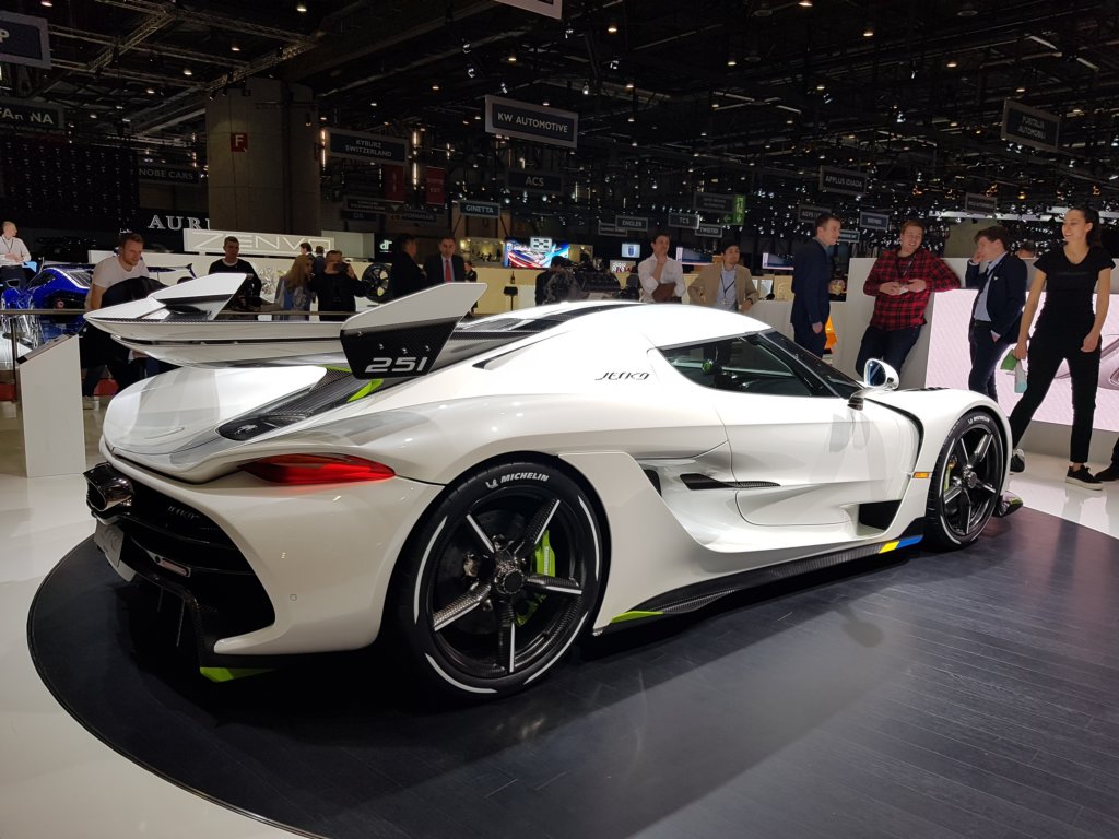 koenigseggjesko6.jpg