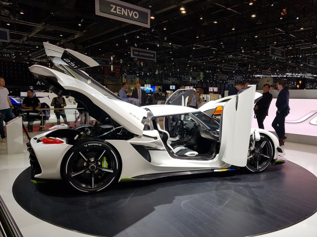 koenigseggjesko9.jpg