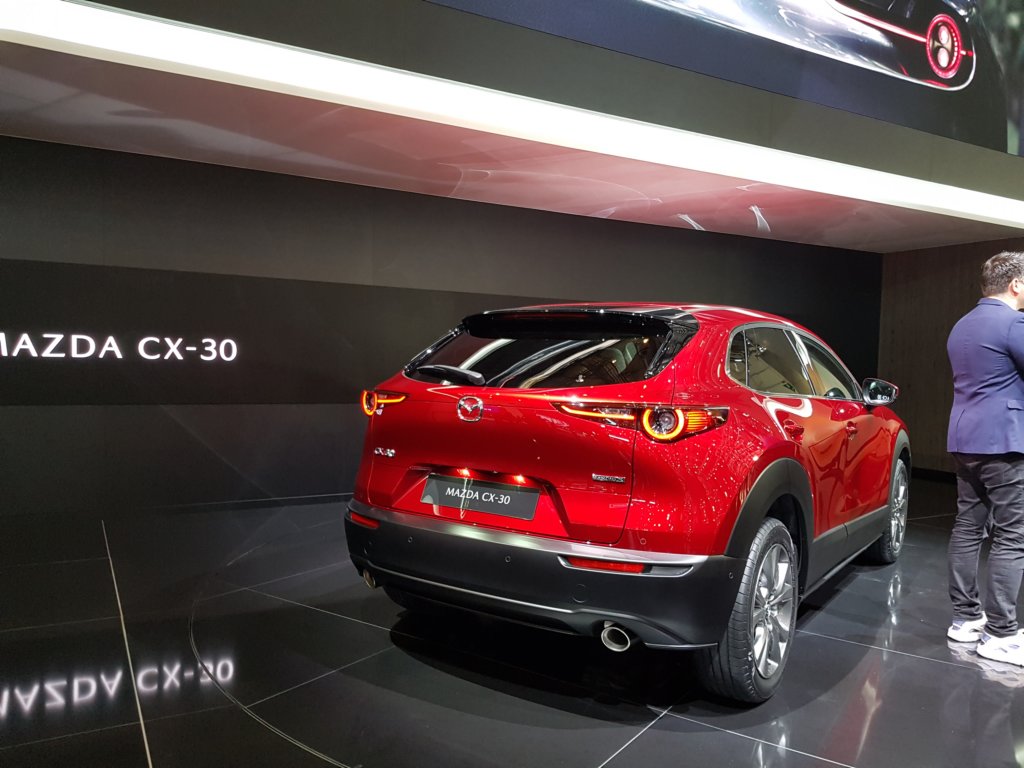 mazdacx3020.jpg