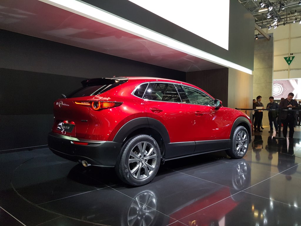 mazdacx303.jpg