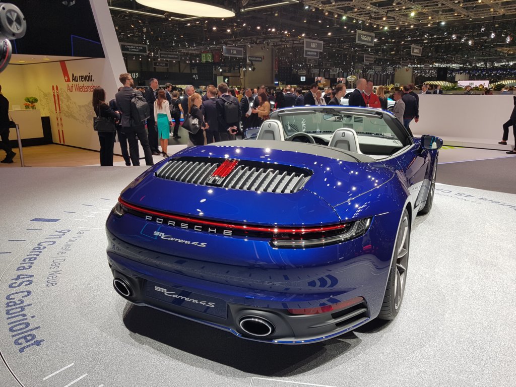 porsche911carrera4scabriolet2.jpg