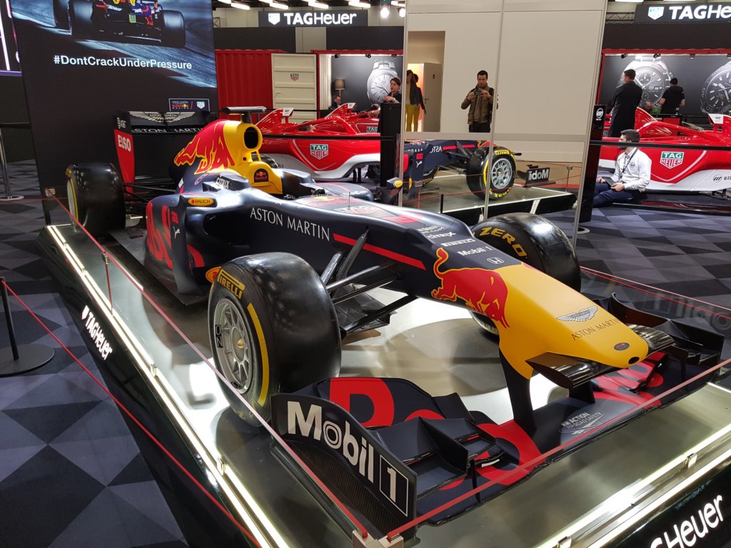 redbullrb620102.jpg