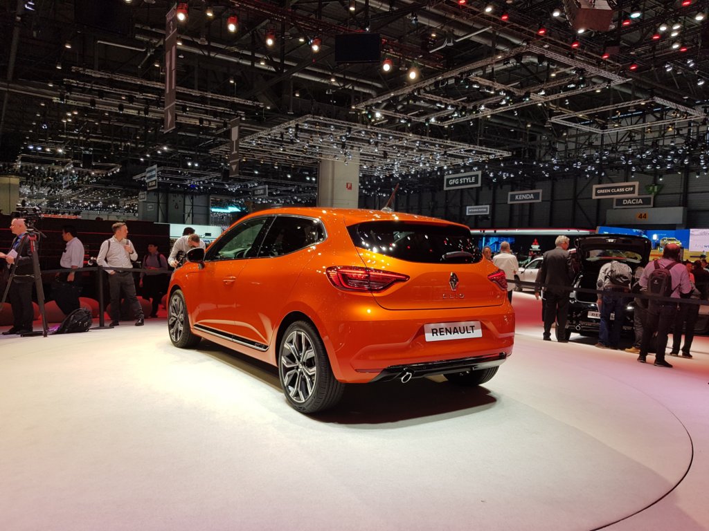 renaultclio2.jpg