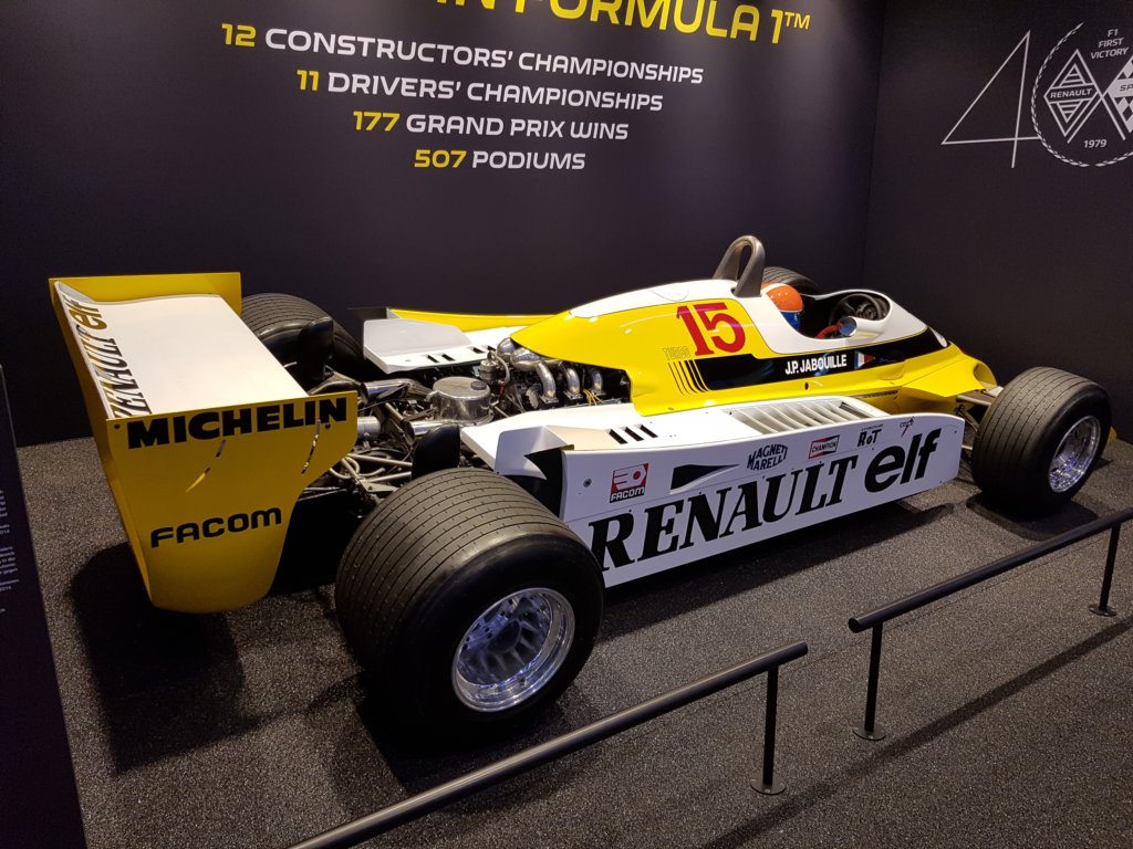 renaultrs1019793.jpg