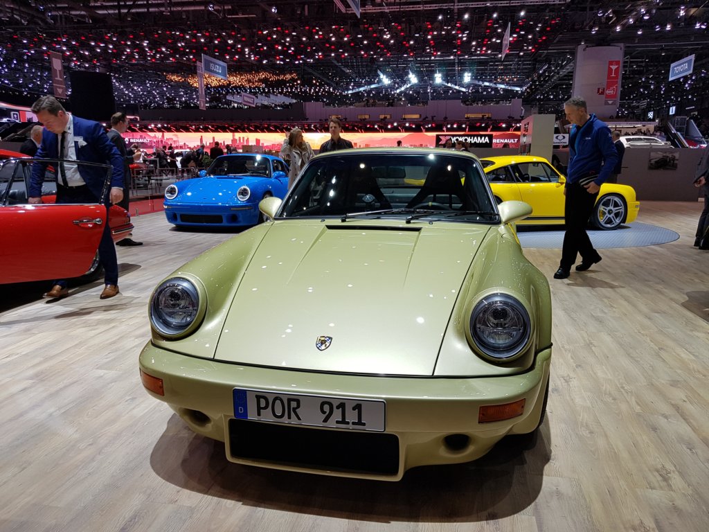 rufporsche911carreragoldfinger34restomod.jpg