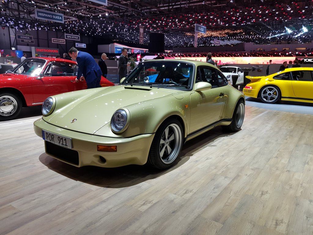 rufporsche911carreragoldfinger34restomod2.jpg