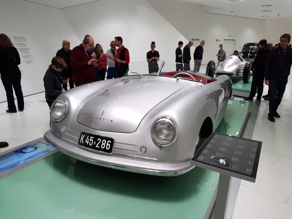 nr1roadster19484.jpg