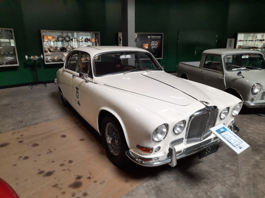 jaguar4201967.jpg