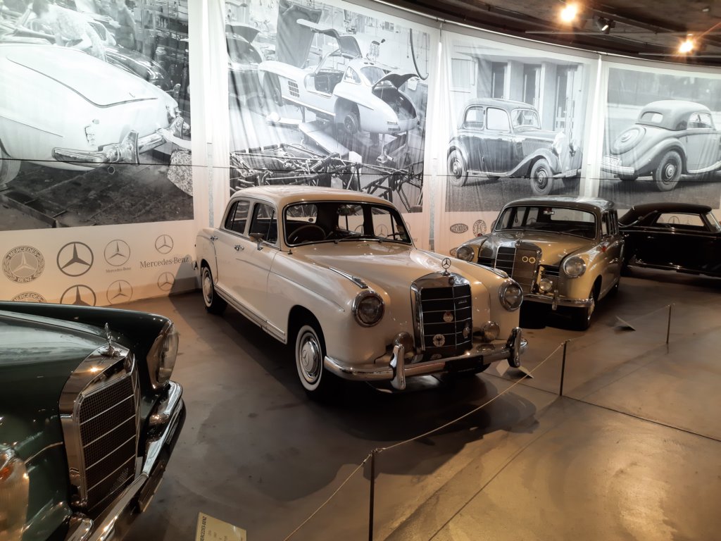 mb220sw18019583.jpg