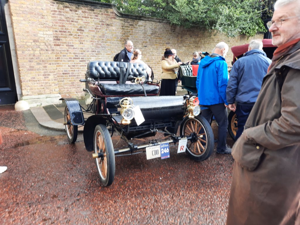 oldsmobilecdo.jpg