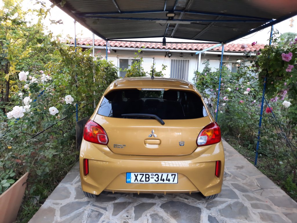 mitsubishispacestarengine3a9222.jpg