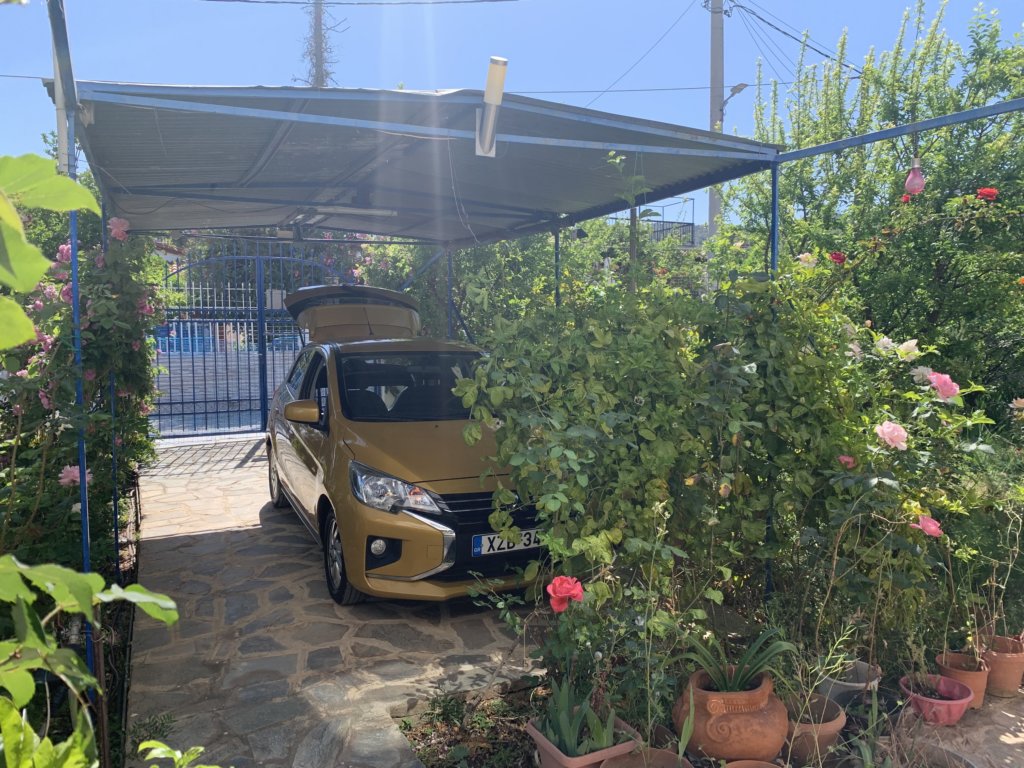mitsubishispacestarengine3a9229.jpg