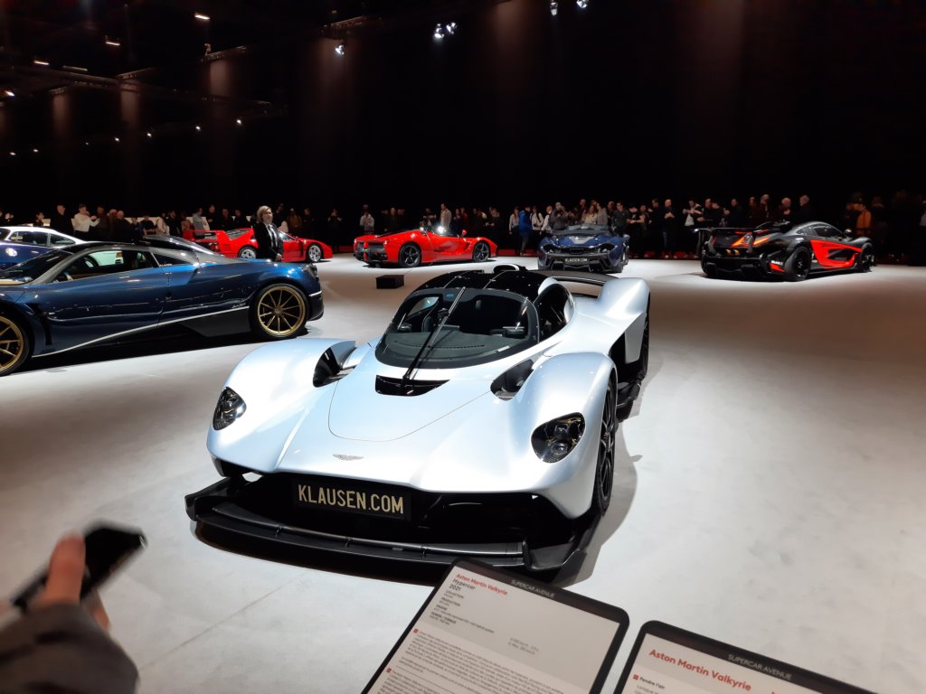 astonmartinvalkyrie202112.jpg