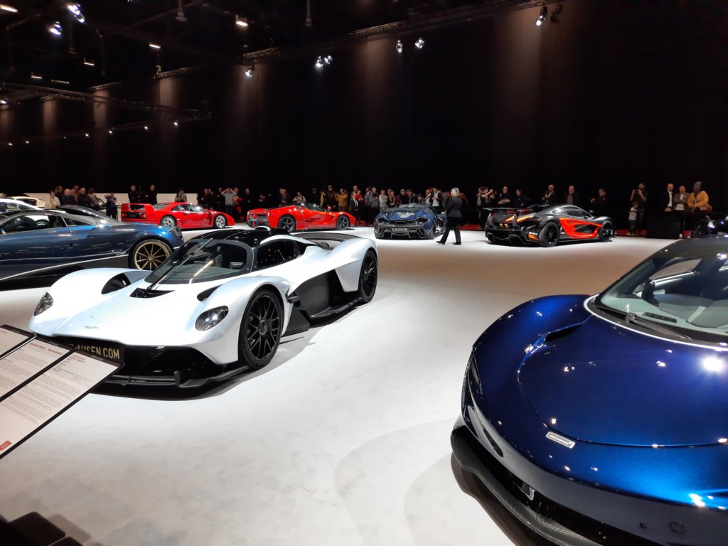 astonmartinvalkyrie20213.jpg