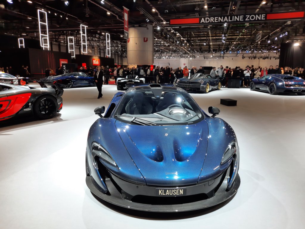 mclarenp120132.jpg