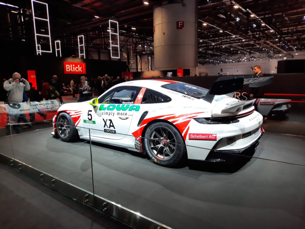 porsche911gt3cup12.jpg