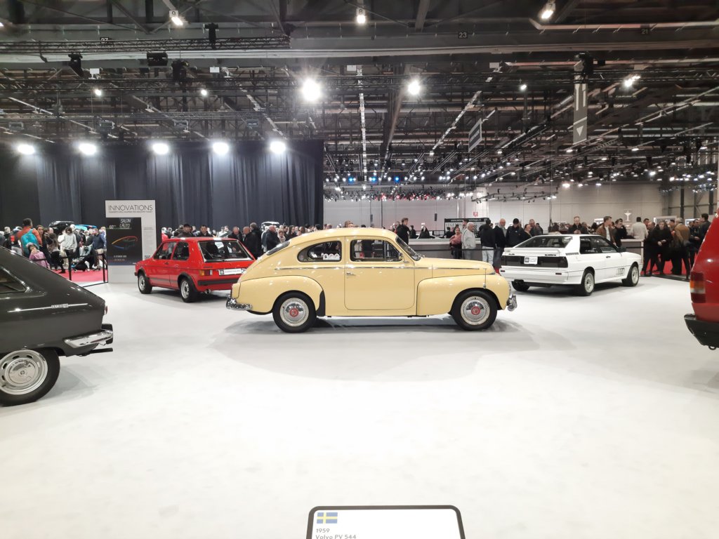 volvopv544196111.jpg