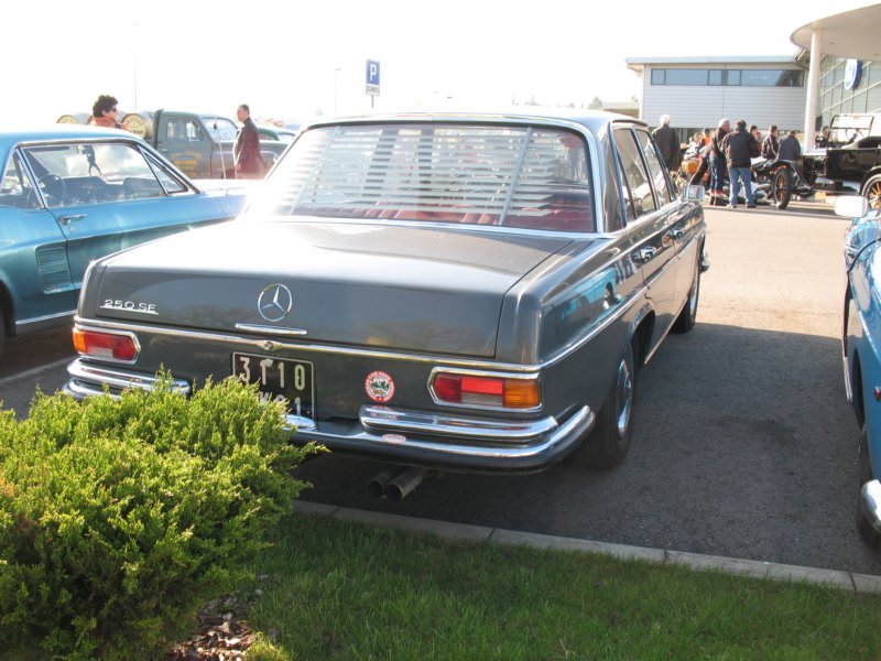 mercedes250se3110sk012.jpg