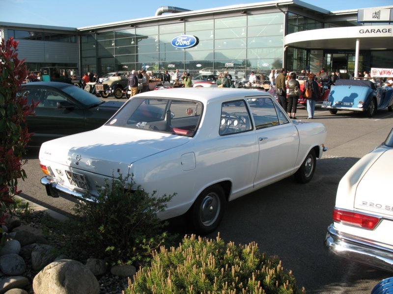 opelkadettbge2010213.jpg