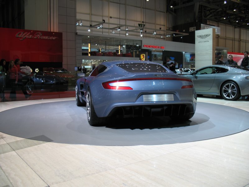 astonmartinone7751.jpg