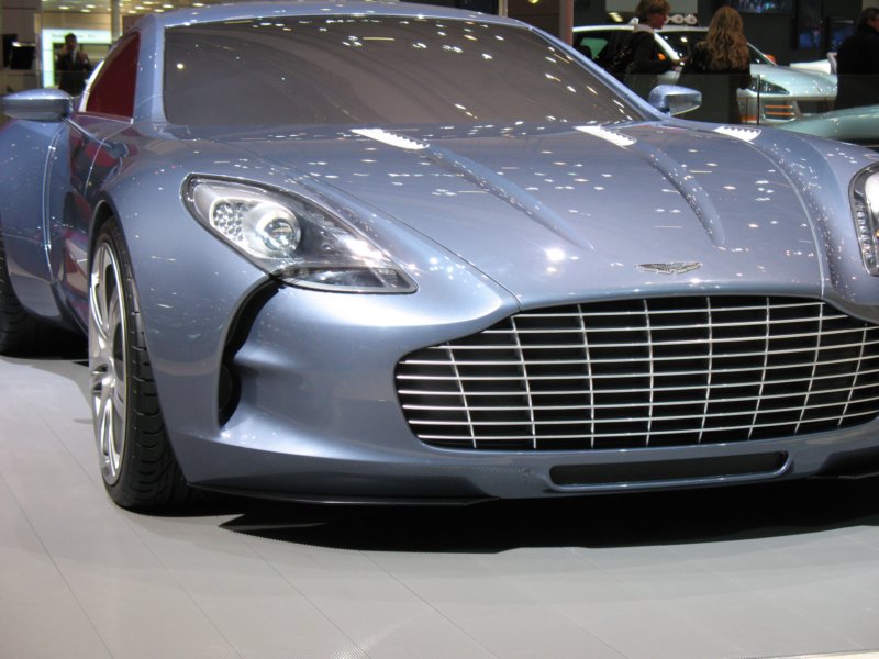 astonmartinone7778.jpg