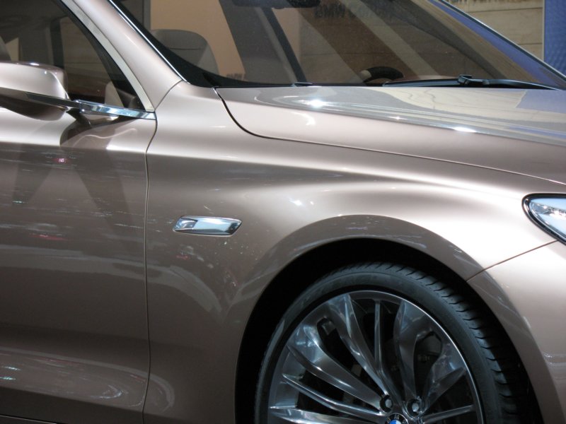 bmwconcept5seriesgranturismo118.jpg