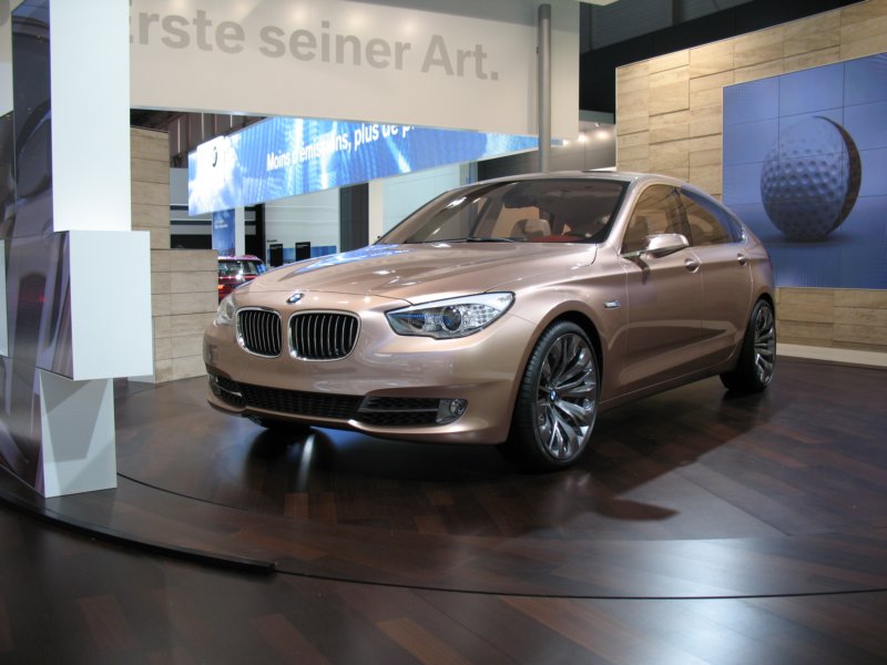 bmwconcept5seriesgranturismo35.jpg