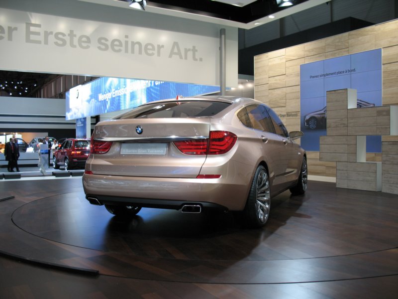 bmwconcept5seriesgranturismo59.jpg